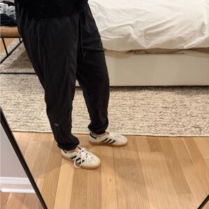 ALO Yoga Black Joggers